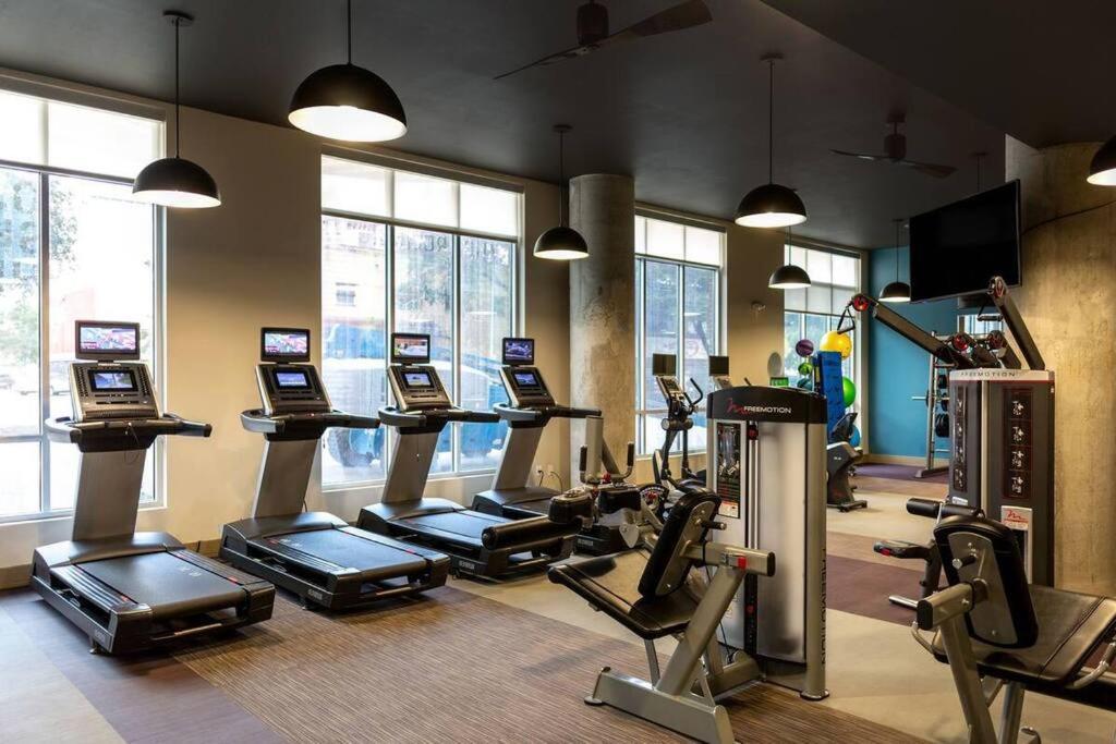 Luxury Apartment Close To Everything W Free Parking 5 Houston Esterno foto